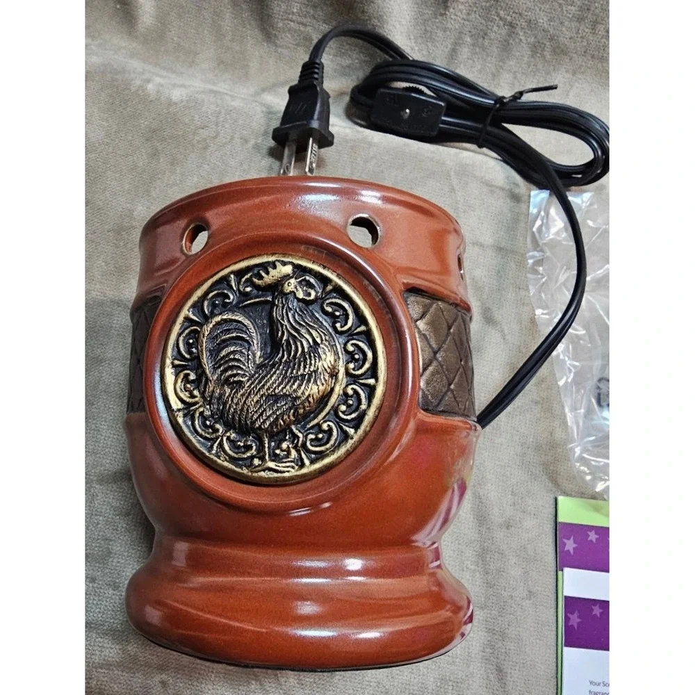 HTF NEW Scentsy AIA Full Size Rooster Wax Warmer Farmhouse DSW-AIAR 25W